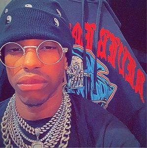 Meet your Posher, Clinton